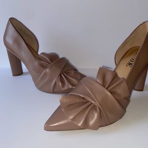 Nic and Zoe Elegant Nude Bow Heels - Women’s Size 9 1/2